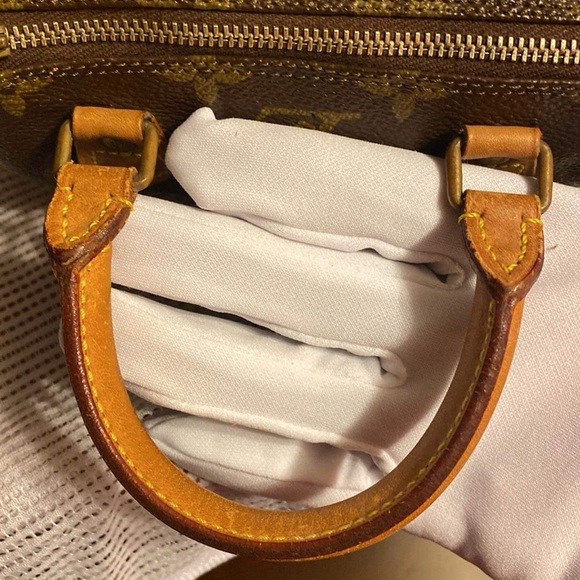 Louis Vuitton Brown Monogram Handbag - Picture 8 of 14